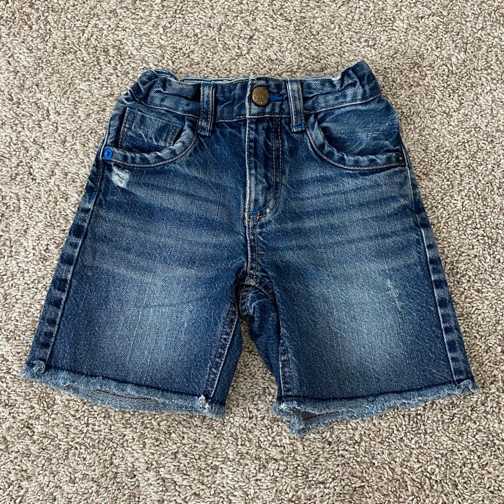 Genuine kids Osh Kosh toddler boys blue jean denim shorts size 3T